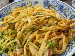 老北京炸酱面-门框胡同百年卤煮(新街口店)