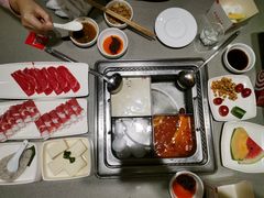 -海底捞火锅(宝龙广场夜宵主题店)