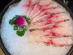 中山脆肉鲩片-顺德公广东猪肚鸡·煲仔饭(白石洲店)