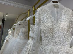 点击看大图 婚纱-LOVE SHINE婚纱·红鼎庄龙凤褂·妈妈装定制