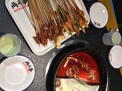 -两三事小郡肝串串香火锅(桂庙店)