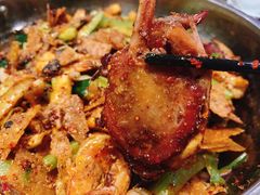 -嘎嘎鸭下巴·爆辣干锅(女人街店)