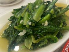 -江城燕子大排档(江汉路步行街店)