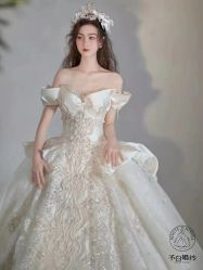 -予白婚纱礼服馆