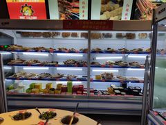 面包甜点陈列柜-钢管厂五区小郡肝串串香(南山店)