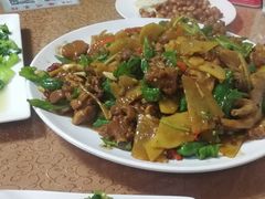 -鲁南仔·滕州炒鸡(经三路店)