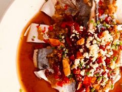 -三亚火车头万人海鲜广场