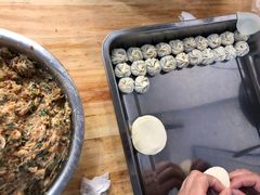 福鼎小笼包制作中-大叔家福鼎小吃(十全街店)