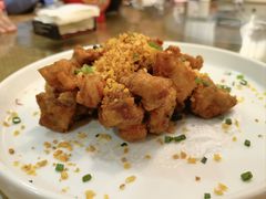 蒜香骨-永記粤菜·五指毛桃花雕鸡煲(九亭店)