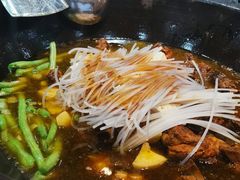 -屯老二农家铁锅炖·行业领军者(梅江店)