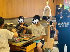 -围炉肉舍•炭烤活鳗•丹东海鲜烤肉(步行街店)