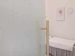 -MIDA蜜哒•科技逆龄美肤连锁