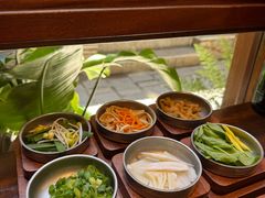 -银米·云南传统过桥米线(双廊黑金冠店)