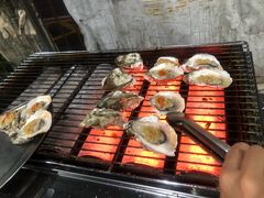 -蚝哥花姐湛江烤生蚝(美丽湾市场店)