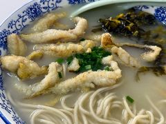 -明呈黄鱼面馆(斜土路店)