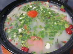 -八美镇邛崃土地坡饭店