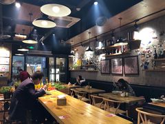 大堂-车沾巷·重庆老味豌杂面