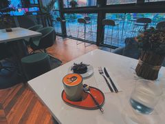 -潮一不贰·法式甜品·生日蛋糕·西式简餐(外滩店)