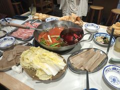 -王奋斗贵州酸汤牛肉火锅