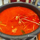 火锅翻腾，好运升腾[礼花]