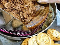 使劲塞肉呀-秦豫肉夹馍(骡马市总店)