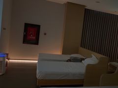 -裕龙汤泉