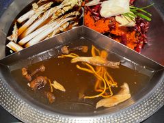 -廖掌柜·重庆鲜货火锅(上海首店)