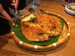 傣味香炸罗非鱼-云海肴·汽锅鸡·云南菜(天山百盛优客店)