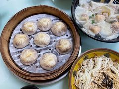 蟹黄汤包-食惠里小笼包面馆(越秀店)