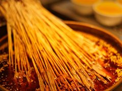 串串香-美洲岛烤肉自助餐厅