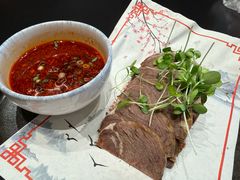 -阿瓦山寨·湘菜现炒·剁椒鱼头王(咸阳总店)