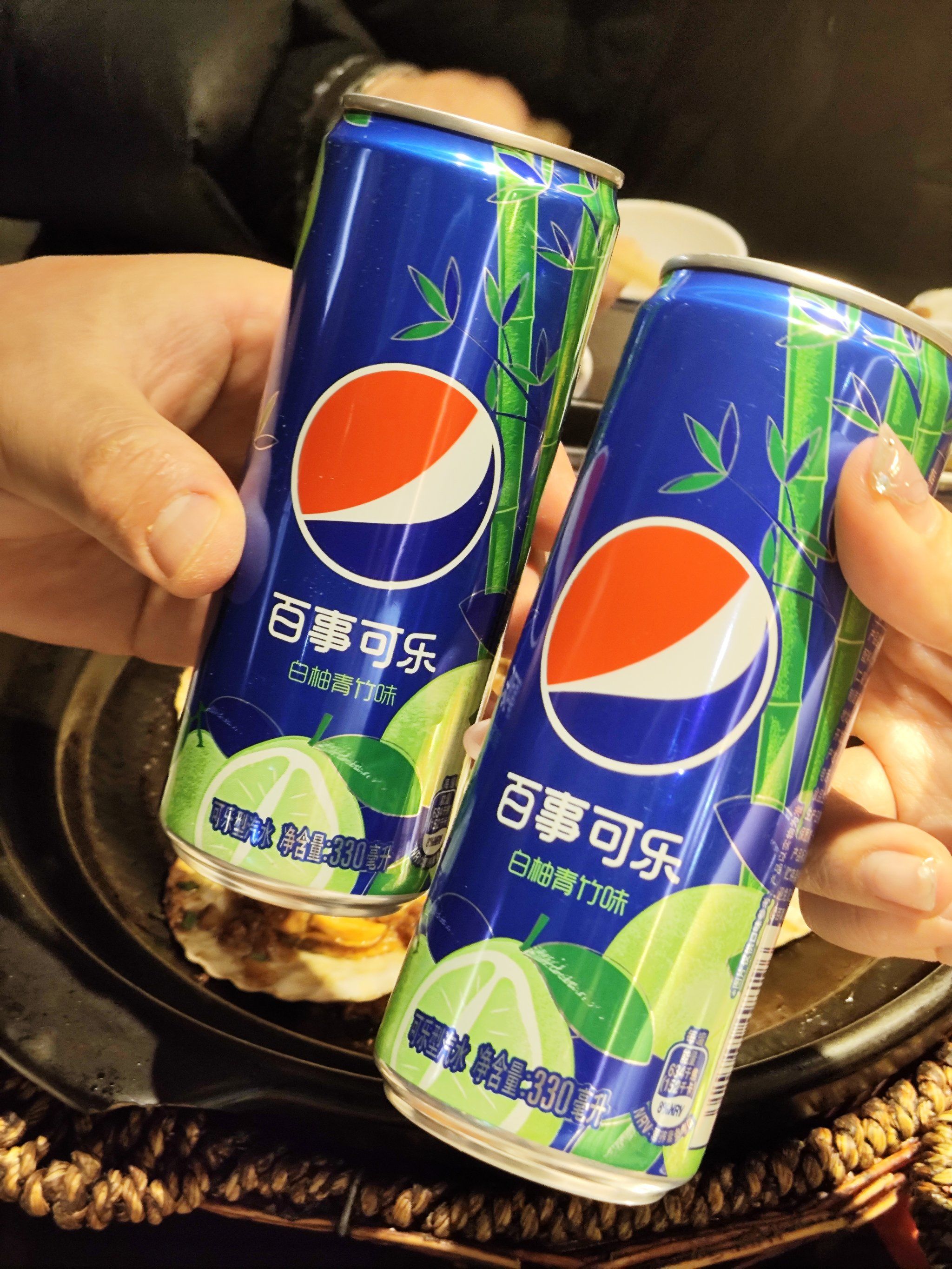 可乐里的甜蜜时光,大口喝百事,大口吃美食