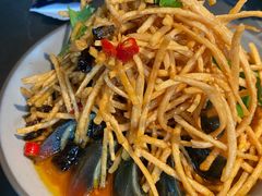 馓子拌皮蛋-巴厘龙虾·榜首油焖大虾(洞庭·艺术洋房店)