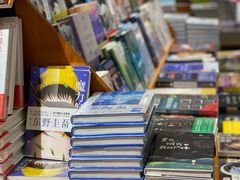 -西西弗书店&矢量咖啡(凯德晶萃广场店)