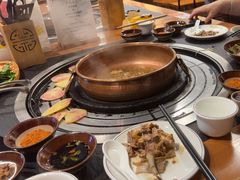 -阿山卓·野生菌火锅·纳西火塘烤肉