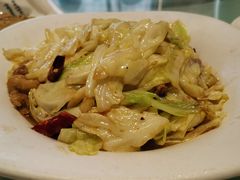 包菜炒肉-玉兰酒家(炮铺街)