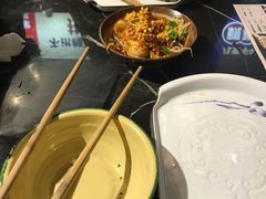 -巴四老城区炭火蛙锅(张江店)