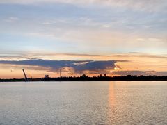 -人民防洪胜利纪念塔