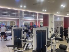 -英派斯健身旗舰店(海信国际中心馆)