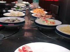-钱小主·自助回旋烤肉火锅餐厅(东方新天地店)