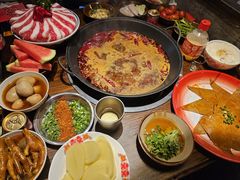 -萍姐火锅·公路夜市(武汉首店)