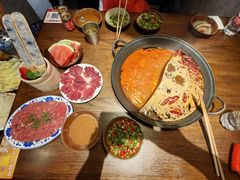 -萍姐火锅·公路夜市(武汉首店)