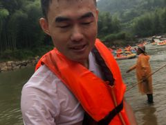 -龙井峡漂流