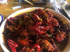 鲜活小龙虾-叁宝烤肉• 西安烧烤(太乙路店)