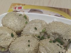 -小杨生煎(金山百联购物中心3楼店)