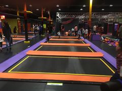 -Tenker Club弹刻极限主题公园 · 蹦床 · 团建 · 生日派对(大关店)