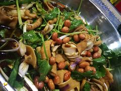 芫茜葱捞鹅肠-石岐乳鸽村(南海第三分店)