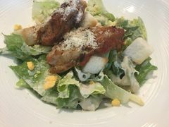 料鸡腿凯撒沙拉-Dazzling Cafe 蜜糖吐司专卖店