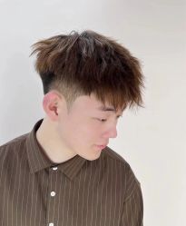 -东方先生国潮男士理发馆