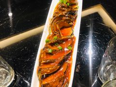 一根茄子-东口码头·烧鸽子·鱼头泡饼·地方菜(金鹰悦城店)